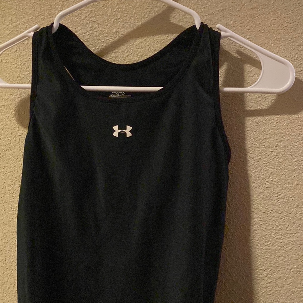 black Under armour tank